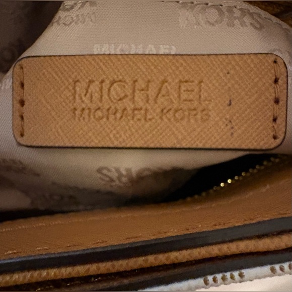 MK Signature Crossbody + Pebbled Leather Zip Wallet Bundle – Like New Gifts - Picture 5 of 12